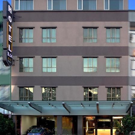 Yangtze Hotel 长江酒店 Johor Bahru Dış mekan fotoğraf