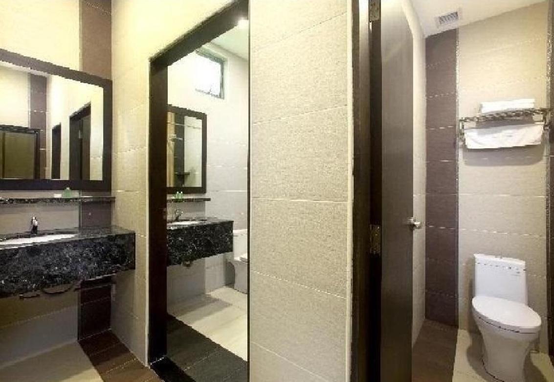 Yangtze Hotel 长江酒店 Johor Bahru Dış mekan fotoğraf